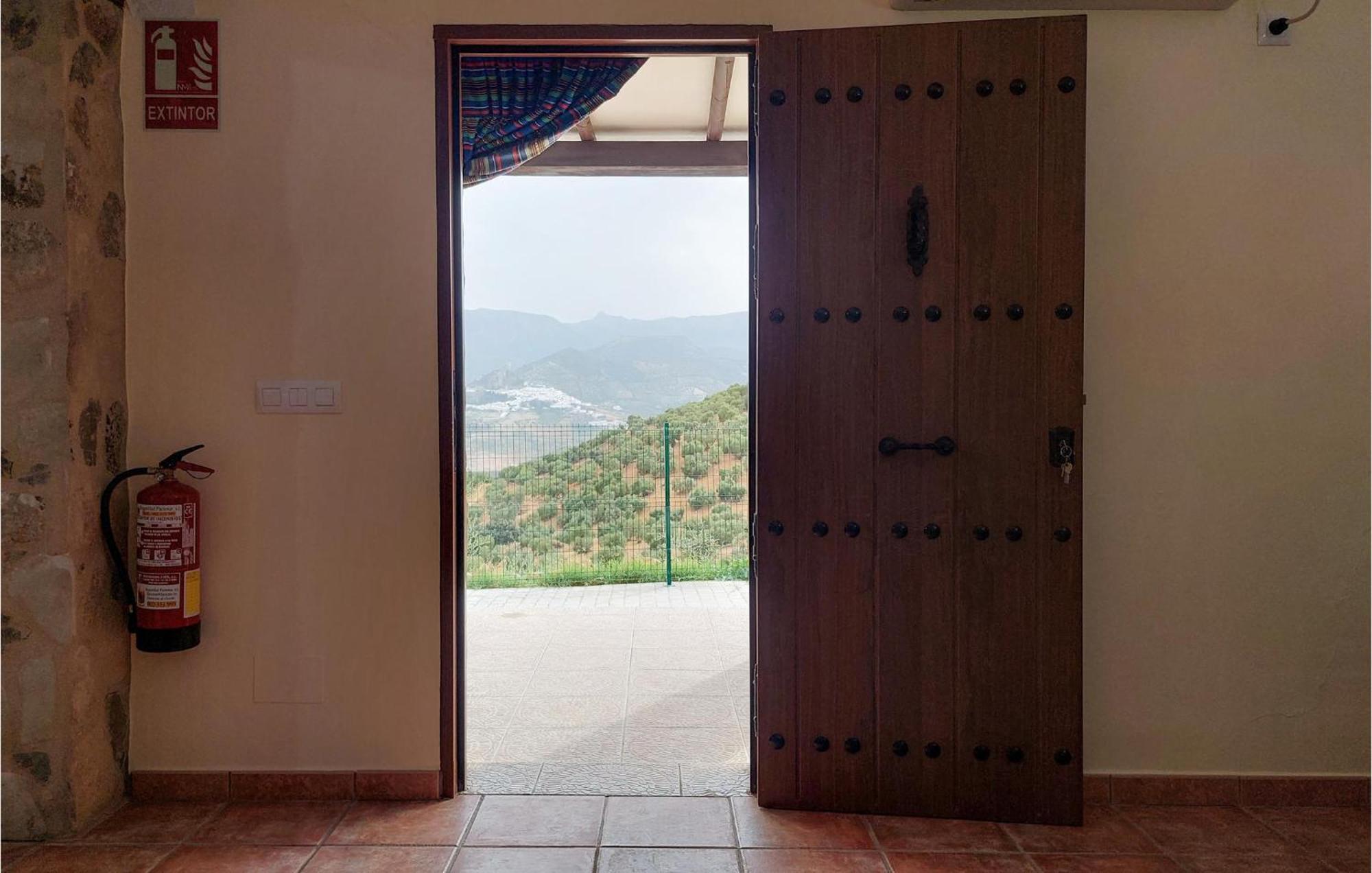 Gorgeous Home In Algodonales With Kitchen Bagian luar foto